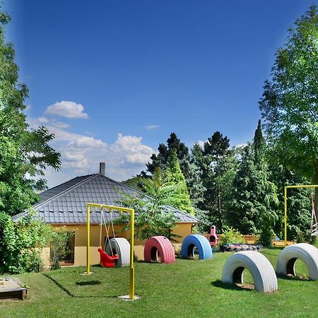 Areal Hradisek Villa Klobouky u Brna Екстериор снимка
