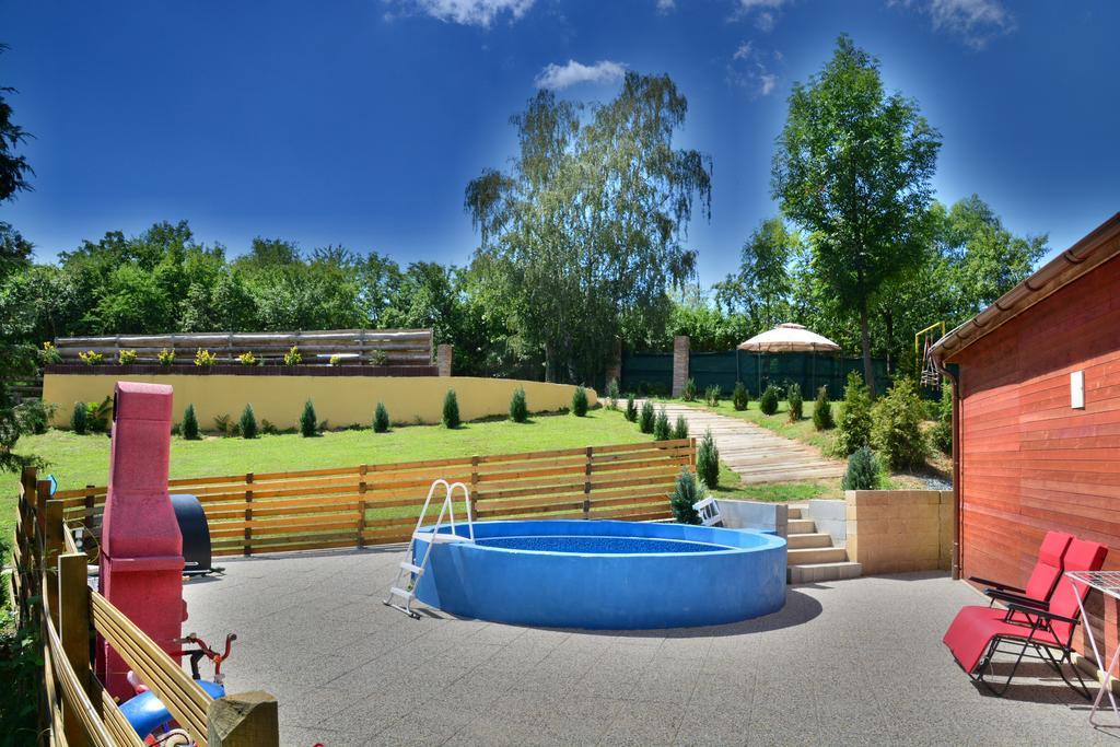 Areal Hradisek Villa Klobouky u Brna Екстериор снимка