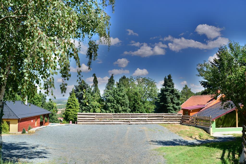 Areal Hradisek Villa Klobouky u Brna Екстериор снимка