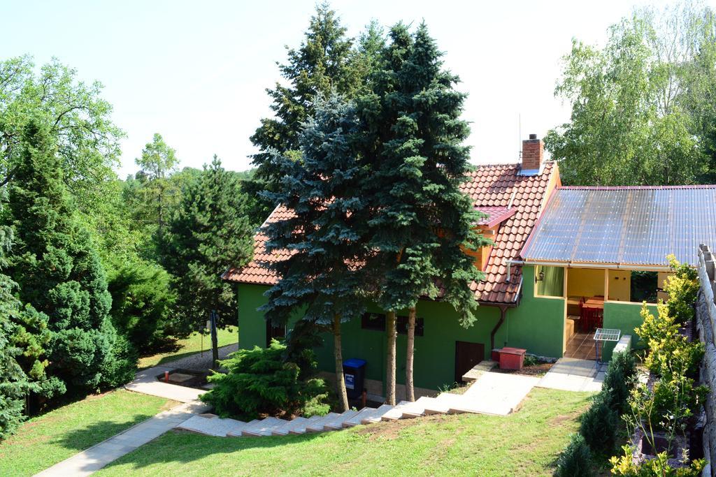 Areal Hradisek Villa Klobouky u Brna Екстериор снимка