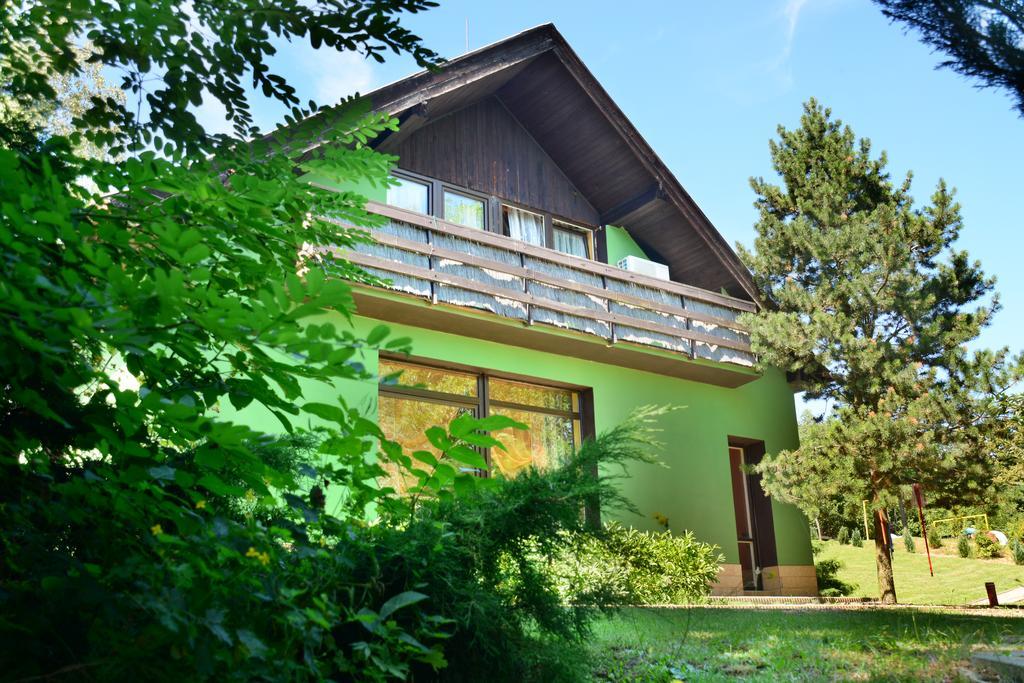 Areal Hradisek Villa Klobouky u Brna Екстериор снимка