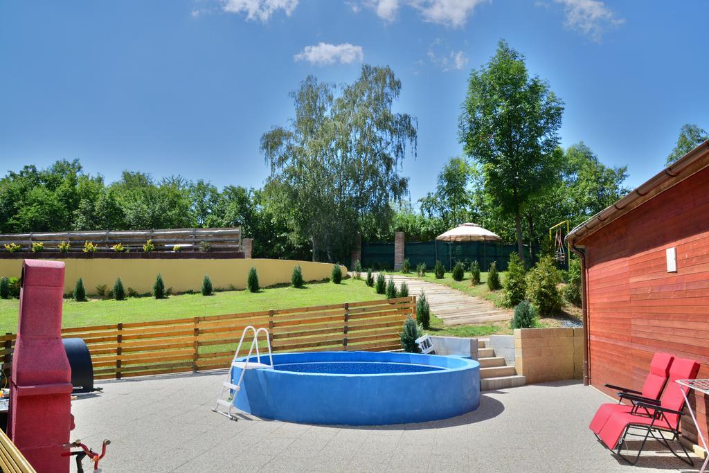 Areal Hradisek Villa Klobouky u Brna Екстериор снимка